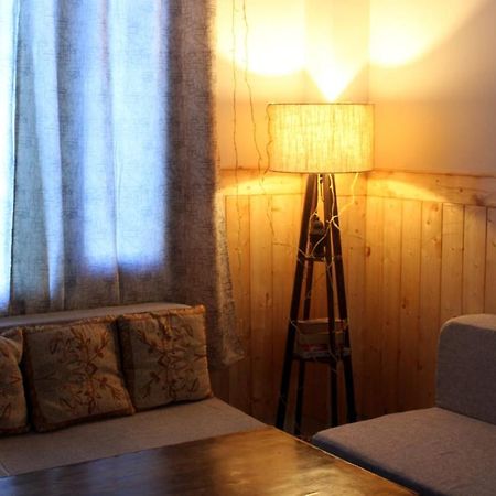 Him Aashrey B&B Homestay シムラー エクステリア 写真